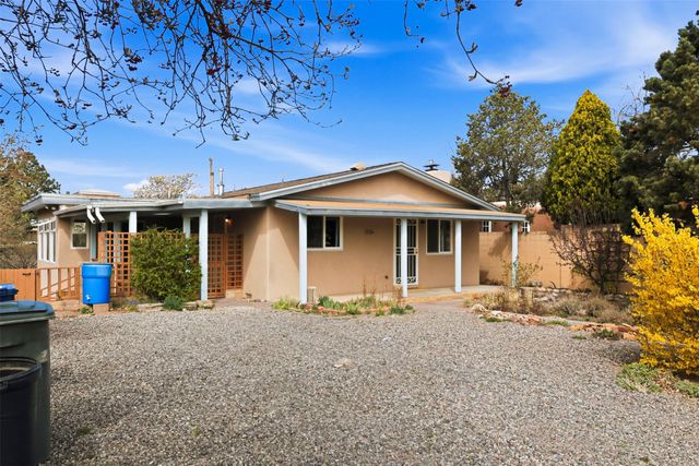 1026 Galisteo Street, Santa Fe, NM 87505