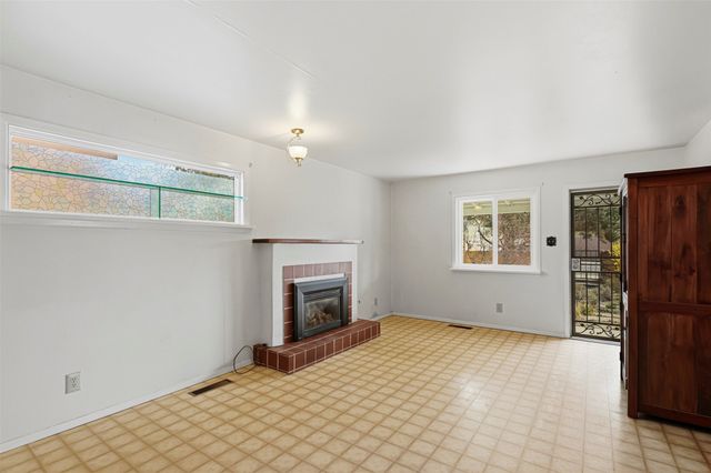 1026 Galisteo Street, Santa Fe, NM 87505