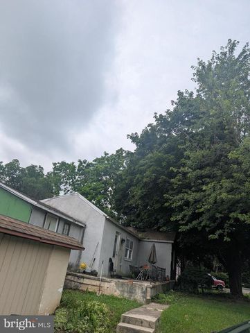 3200 BUTCHERS LN, Norristown, PA 19401