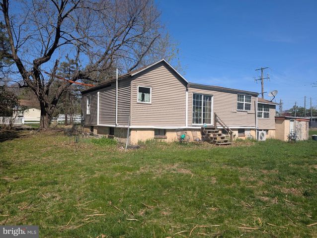 3200 BUTCHERS LN, Norristown, PA 19401