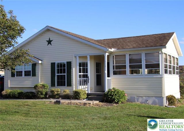 712 winterthur, Forks Twp, PA 18040