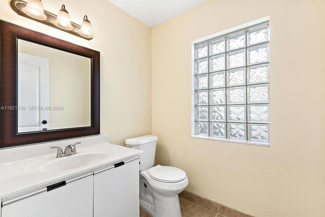 10191 NW 5th Street, Plantation, FL 33324