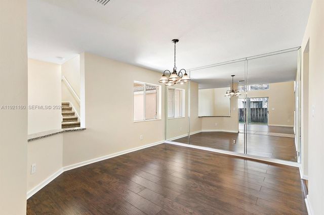 10191 NW 5th Street, Plantation, FL 33324