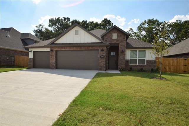 3806 SW Pinecrest Drive, Bentonville, AR 72713