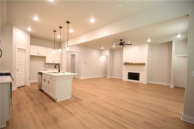 3806 SW Pinecrest Drive, Bentonville, AR 72713