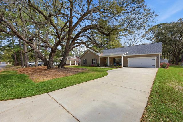 1700 Wren St., Georgetown, SC 29440