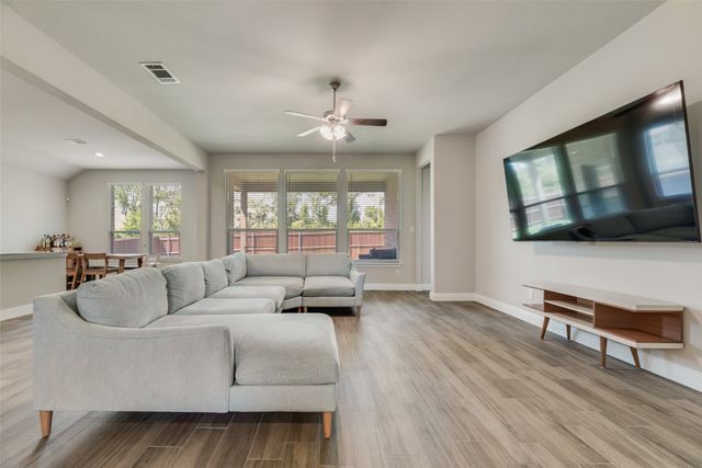 10611 Hidden Hollow Drive, Grand Prairie, TX 76065