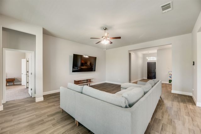 10611 Hidden Hollow Drive, Grand Prairie, TX 76065