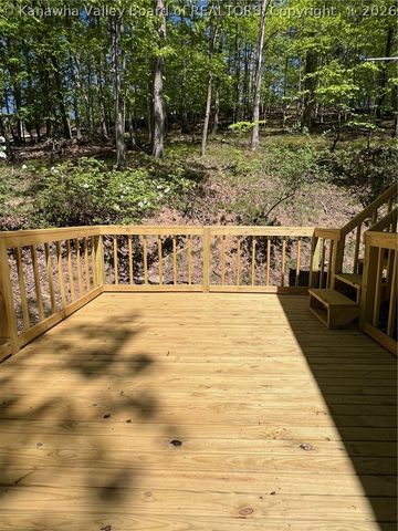 2144A Lilly Drive, Charleston, WV 25387