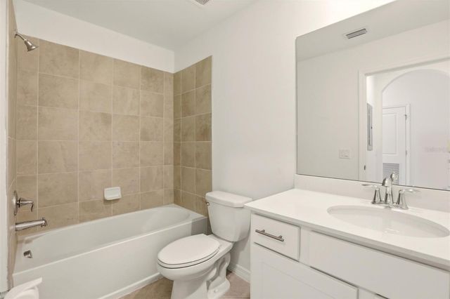 18461 COPPERHEAD COURT N 422, Lehigh Acres, FL 33936