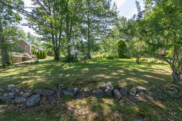 3 Ski Doo Lane, Deerfield, NH 03037