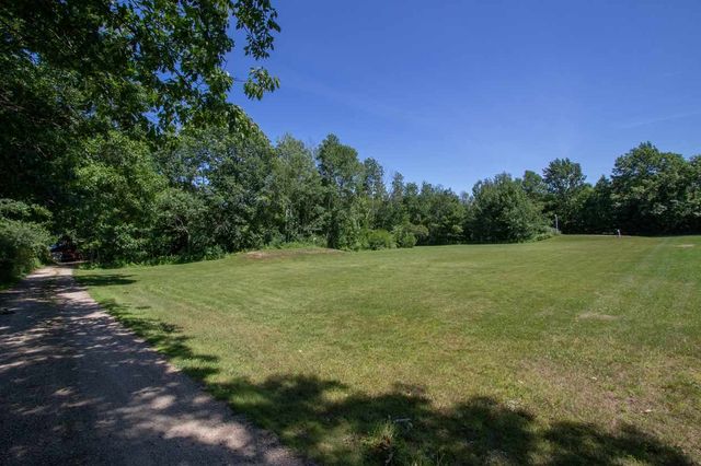 3 Ski Doo Lane, Deerfield, NH 03037
