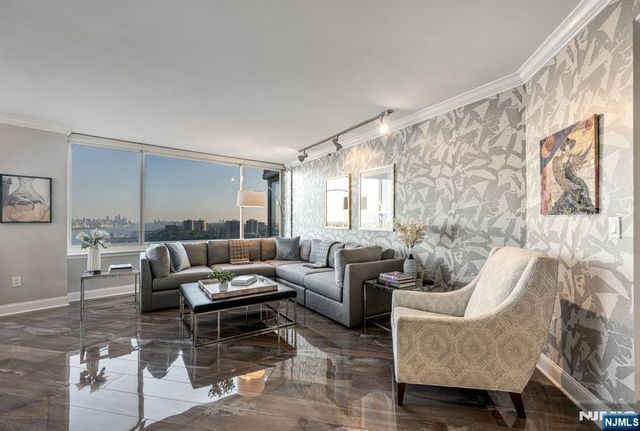 100 Old Palisade Road 3906, Fort Lee, NJ 07024
