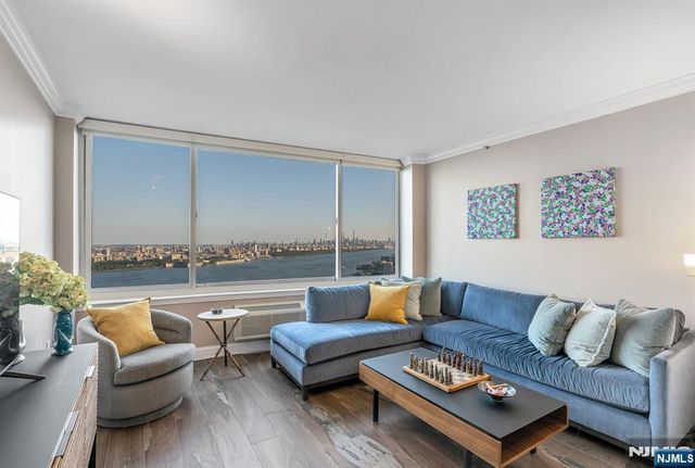 100 Old Palisade Road 3906, Fort Lee, NJ 07024