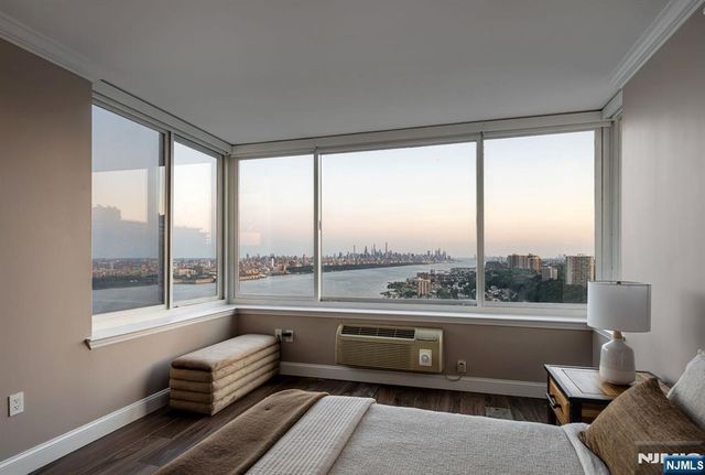 100 Old Palisade Road 3906, Fort Lee, NJ 07024