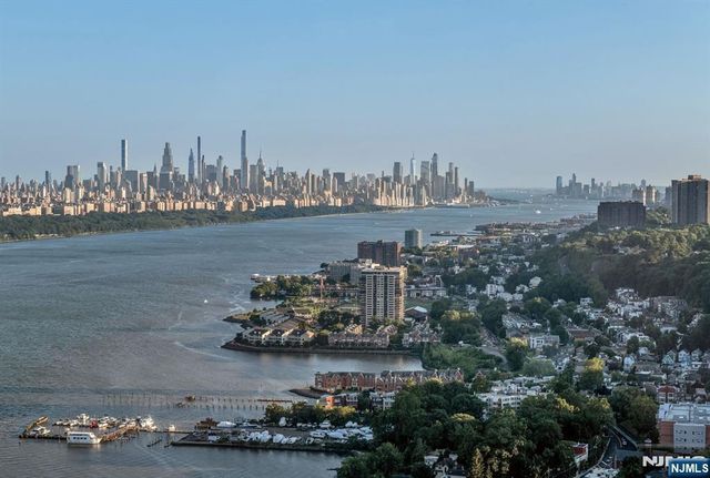 100 Old Palisade Road 3906, Fort Lee, NJ 07024