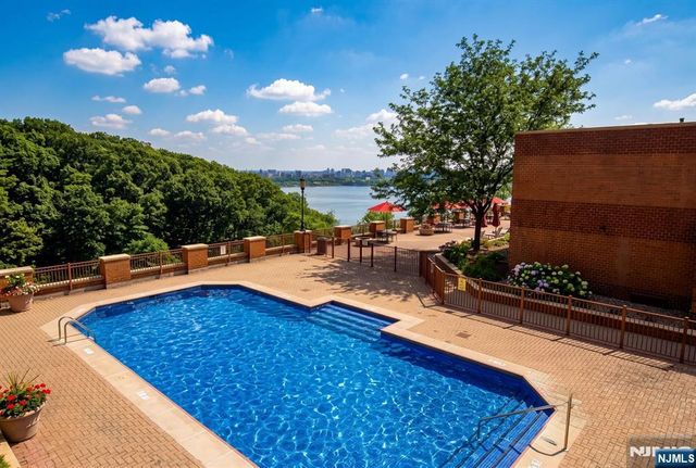 100 Old Palisade Road 3906, Fort Lee, NJ 07024