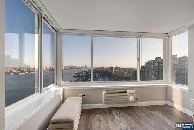 100 Old Palisade Road 3906, Fort Lee, NJ 07024