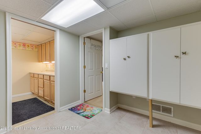 912 Grenoble Drive C, Lansing, MI 48917