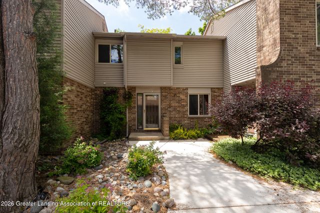 912 Grenoble Drive C, Lansing, MI 48917
