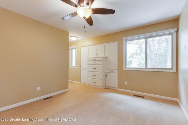 912 Grenoble Drive C, Lansing, MI 48917