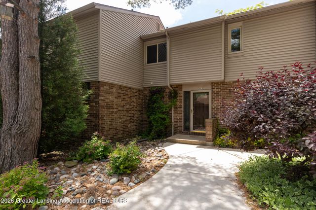 912 Grenoble Drive C, Lansing, MI 48917