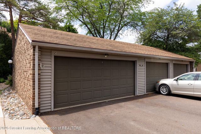 912 Grenoble Drive C, Lansing, MI 48917