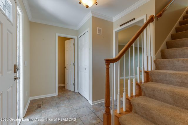 912 Grenoble Drive C, Lansing, MI 48917