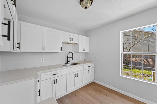 8030 Record Street B, Houston, TX 77028