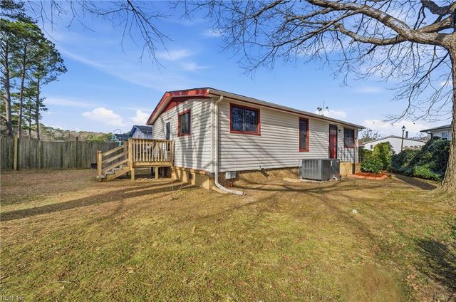 1069 Sea Holly CT, Virginia Beach, VA 23454