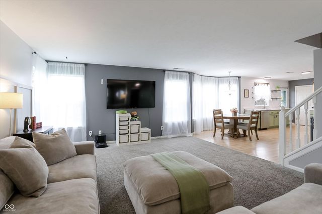 2935 Tapwood Lane, Indianapolis, IN 46217