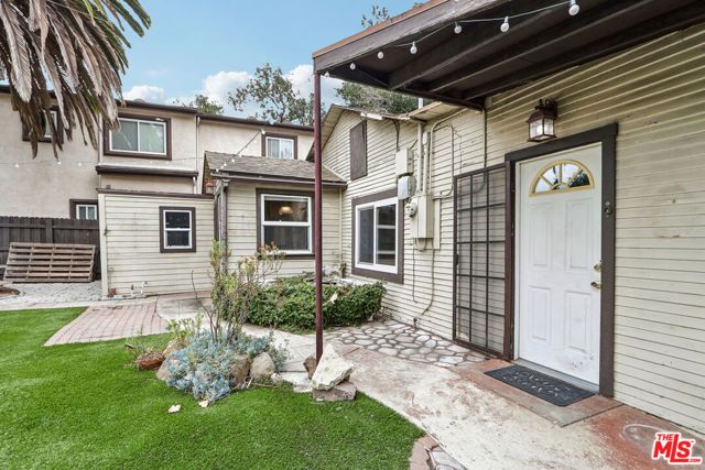 2717 Los Robles Road, Thousand Oaks, CA 91362