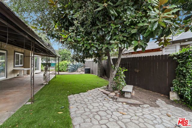 2717 Los Robles Road, Thousand Oaks, CA 91362