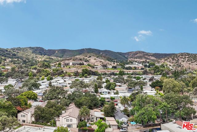 2717 Los Robles Road, Thousand Oaks, CA 91362