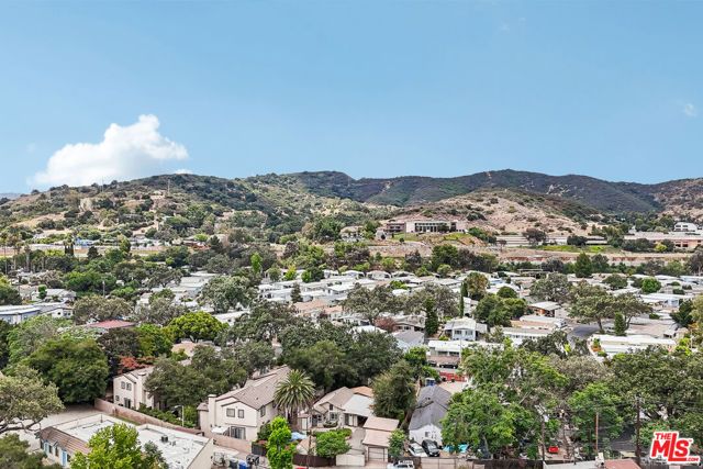 2717 Los Robles Road, Thousand Oaks, CA 91362