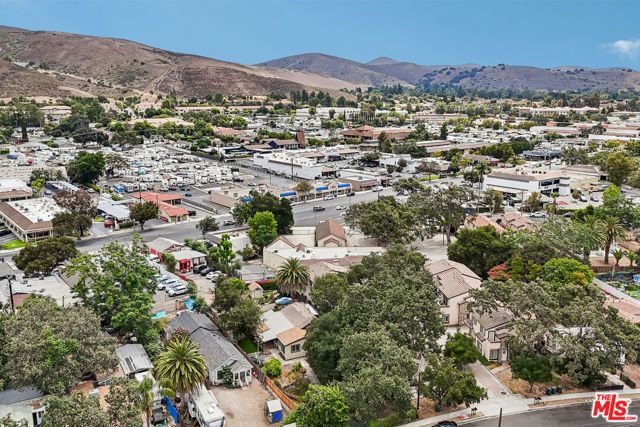 2717 Los Robles Road, Thousand Oaks, CA 91362