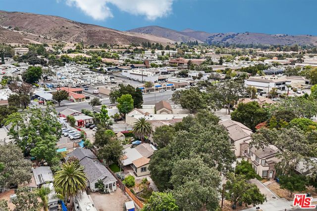 2717 Los Robles Road, Thousand Oaks, CA 91362