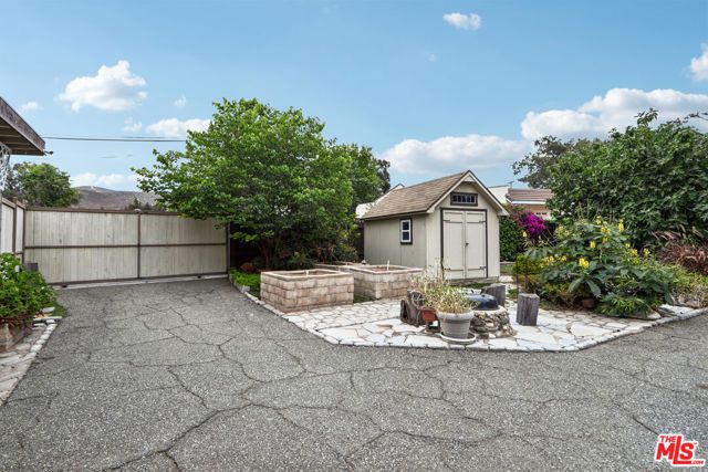 2717 Los Robles Road, Thousand Oaks, CA 91362
