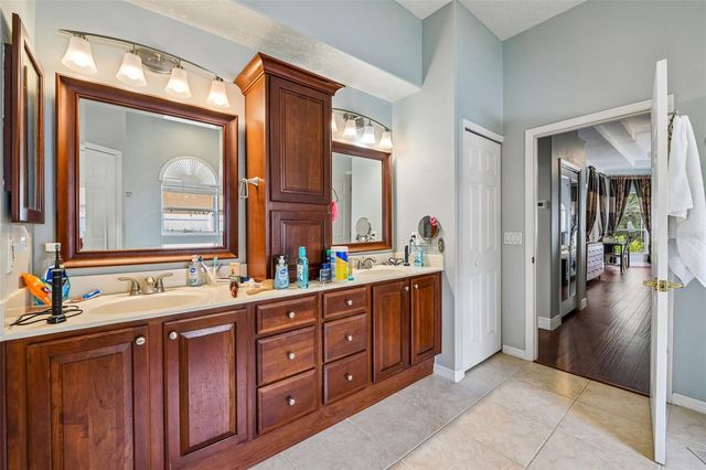 1344 TALL MAPLE LOOP, Oviedo, FL 32765