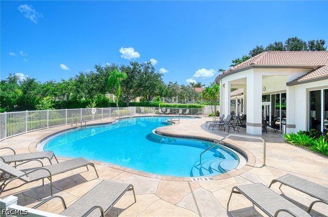 8324 Laurel Lakes BLVD, Naples, FL 34119