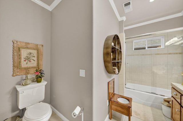 2382 20th Avenue, Kingsburg, CA 93631