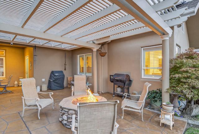 2382 20th Avenue, Kingsburg, CA 93631