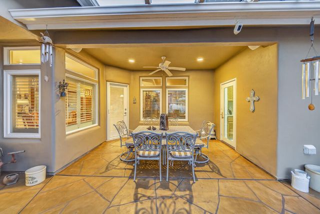 2382 20th Avenue, Kingsburg, CA 93631