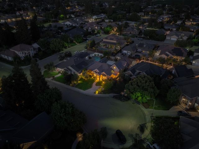 2382 20th Avenue, Kingsburg, CA 93631