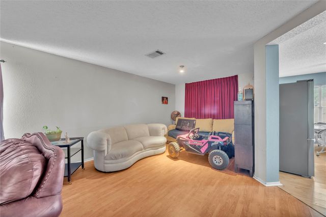 711 Palitine LN, Pflugerville, TX 78660