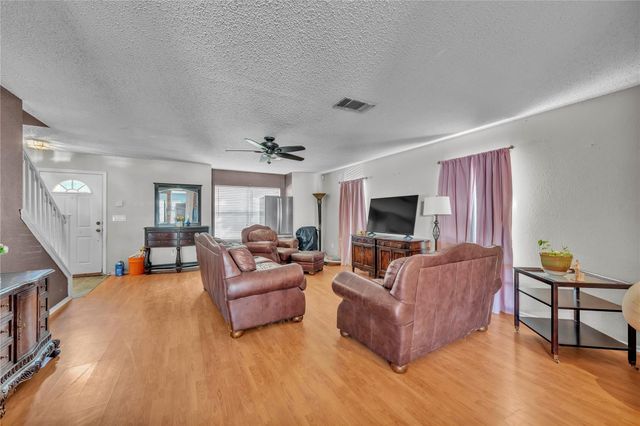 711 Palitine LN, Pflugerville, TX 78660