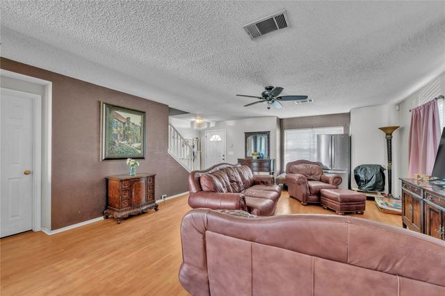 711 Palitine LN, Pflugerville, TX 78660