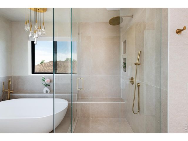 6915 Goose Point Ct, Longmont, CO 80503