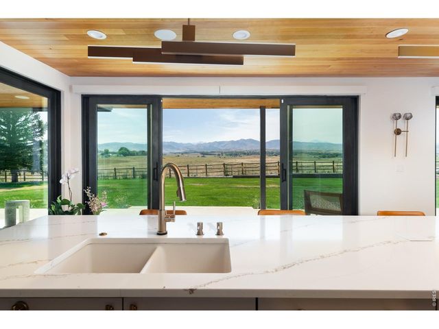 6915 Goose Point Ct, Longmont, CO 80503