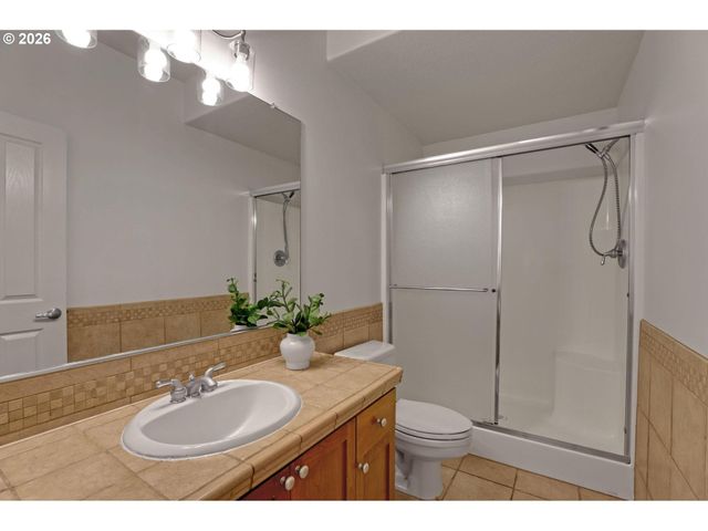 3527 Nw LANSBROOK Ter, Portland, OR 97229